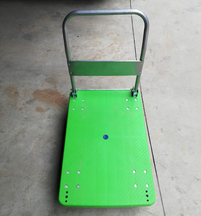 安徽休寧縣客戶(hù)購(gòu)買(mǎi)塑料手推平板車(chē) 安徽休寧縣客戶(hù)購(gòu)買(mǎi)塑料手推平板車(chē)